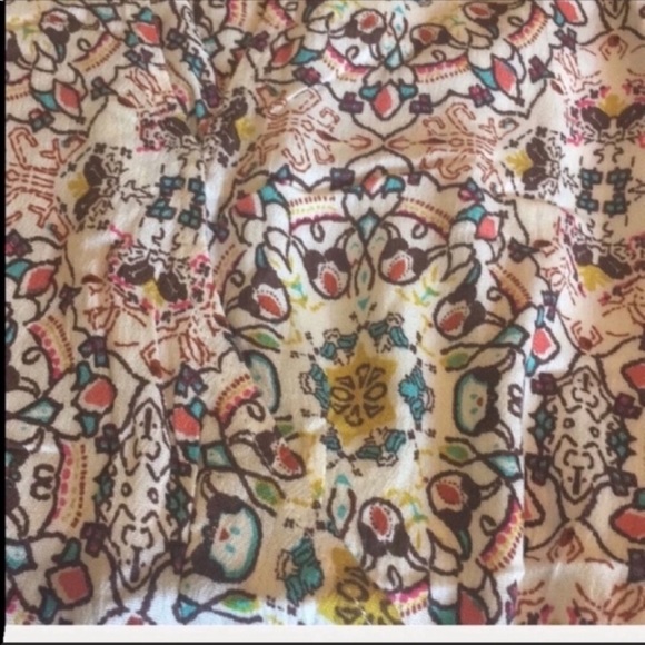 Ivory and Floral Romper - Picture 2 of 2